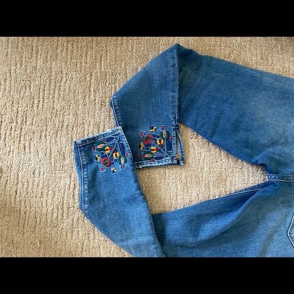 Lucky Brand Ava Embroidered Skinny Jean: Size 26/2 - Picture 5 of 9